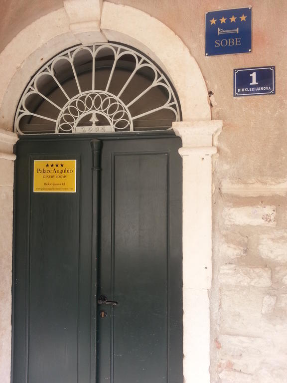 Palace Augubio Split Room photo